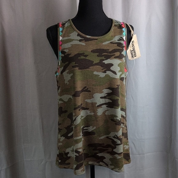 Savanna Jane Green and Brown Camouflage Tank Top Relaxed Fit - Picture 1 of 8
